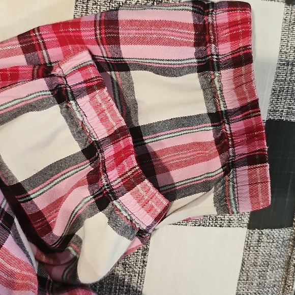 Victoria's Secret Pink and Black Plaid Pajama Pants - Picture 8 of 11
